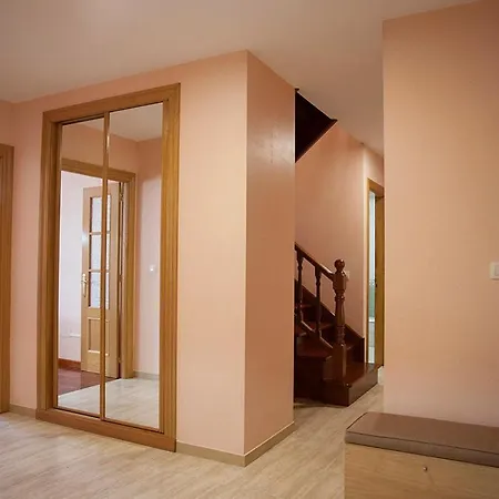 Laros Pios 1 Apartment *